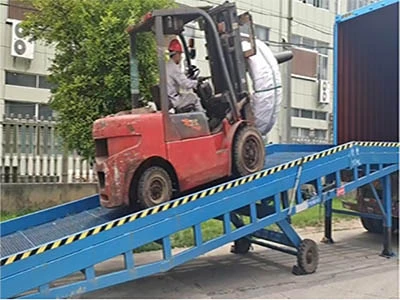 引出された CHQ 10B21 マレーシアへの輸送